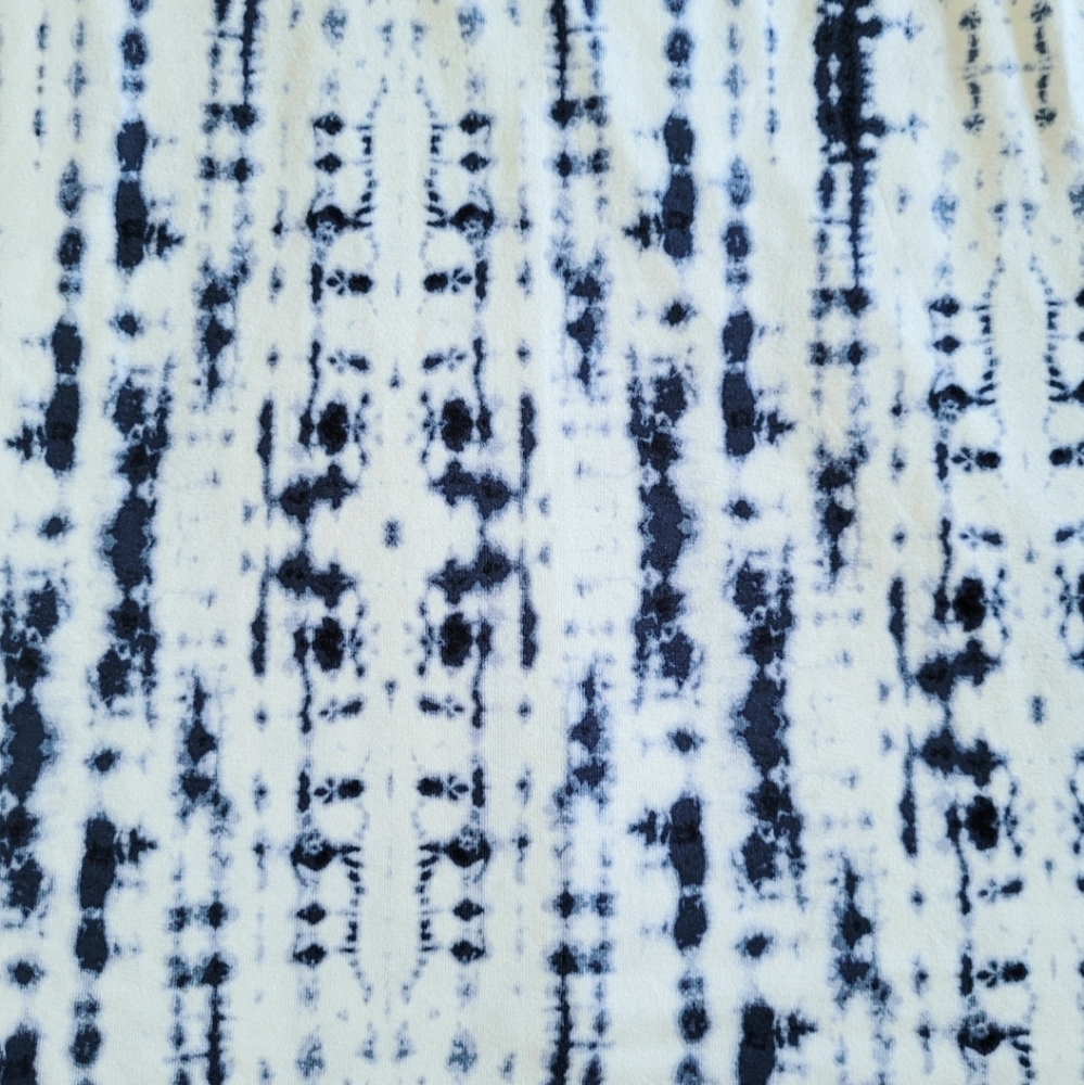 Tahari Tie Dye☮️ Top - NWT - Picture 8 of 11
